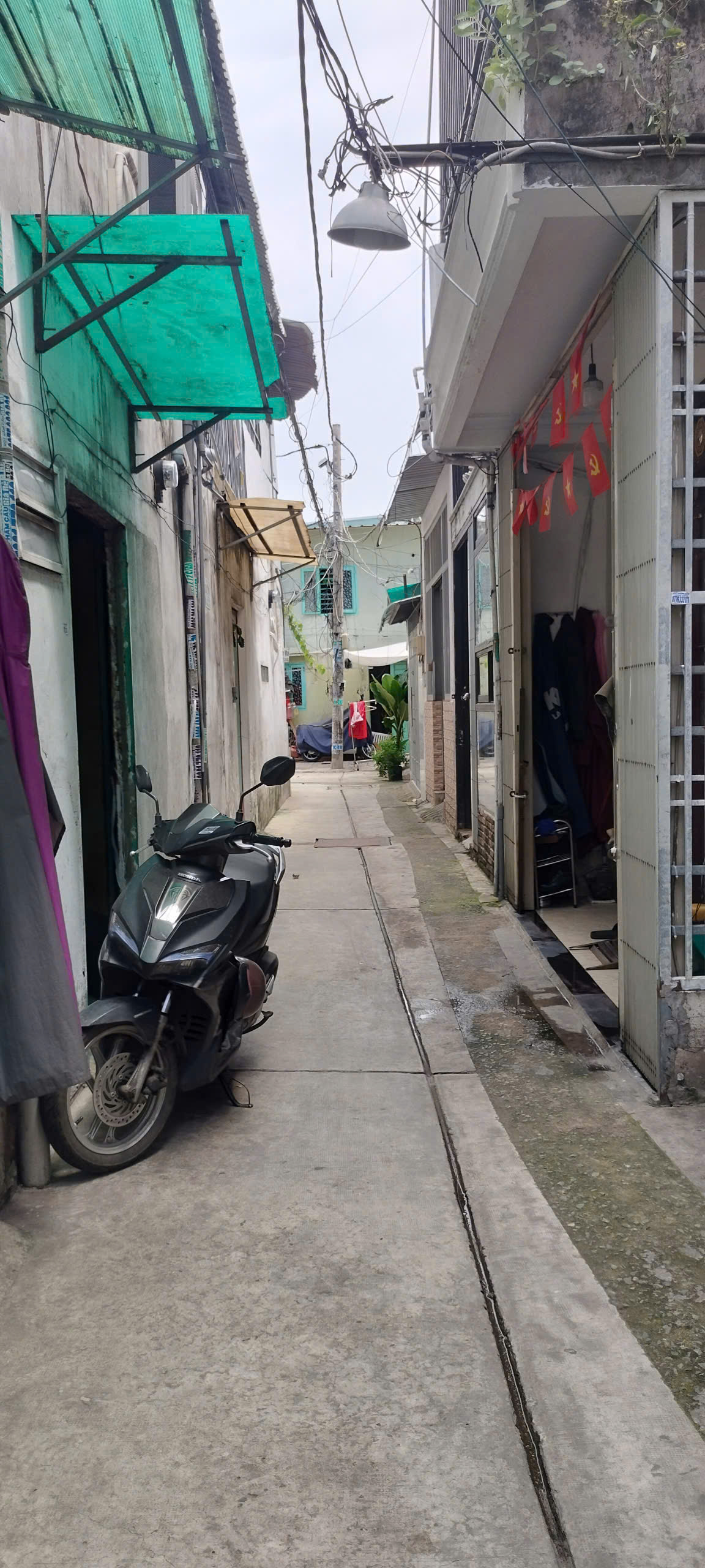 Nhà Bán Hẻm xe Hơi Lê Trọng Tấn, 48 m2, 3 Tầng, Giá 3,9Tỷ, Bình Tân.